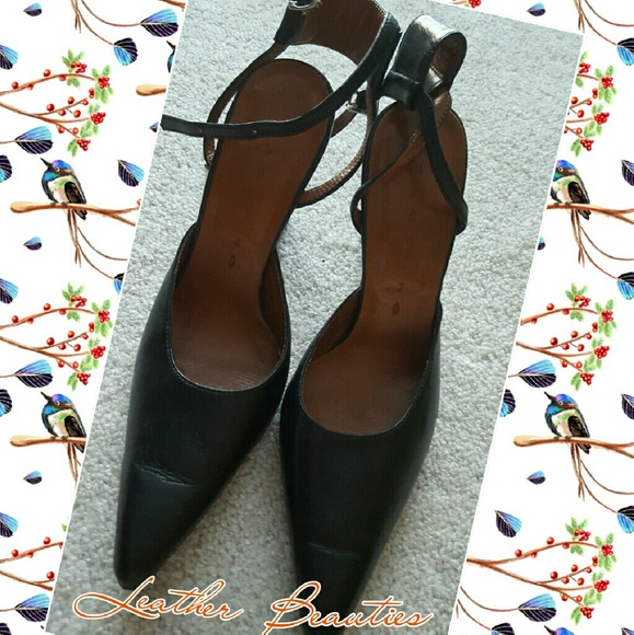 Zacarro leather ankle strapped heels