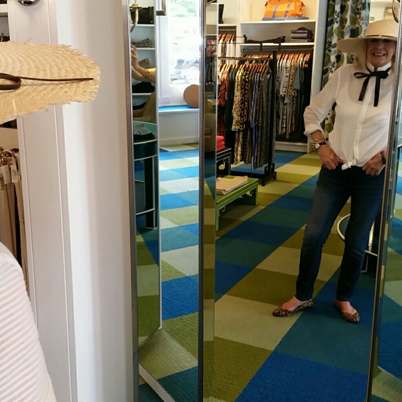 Meet your Posher, Chris - Picture 1 of 1