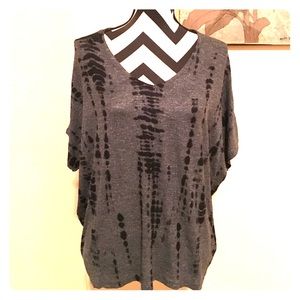 Oversized Forever 21 top NWT