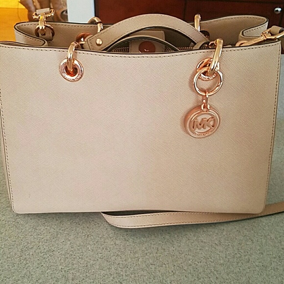 Authentic Micheal Kors purse