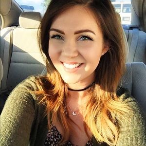 Meet your Posher, Christie