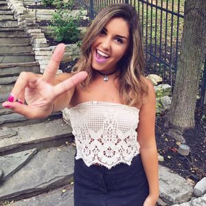 Meet your Posher, Haley