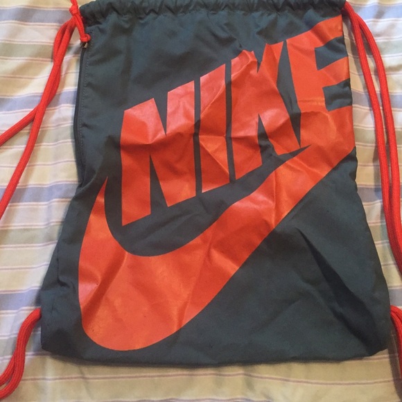 Nike draw string bag