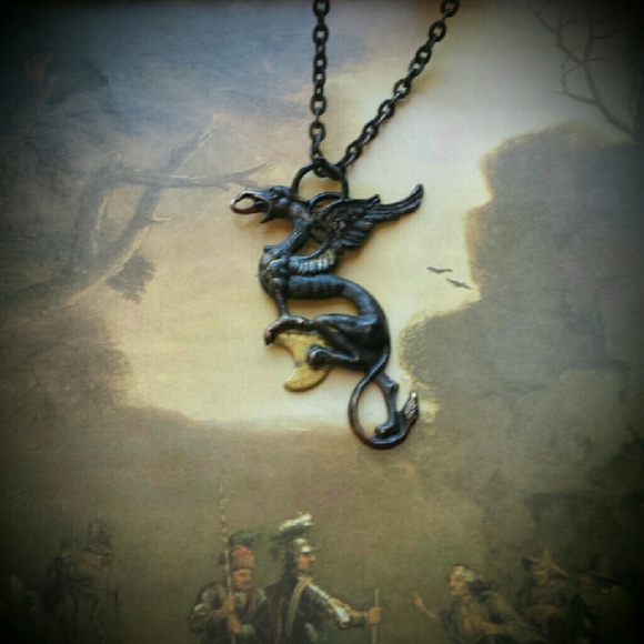 Dragon pendant