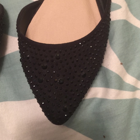 Mossimo flats - Picture 3 of 3