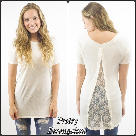 SOLD OUT 🌻NWT Split Lace Inset Short Sleeve Top - Picture 2 of 4