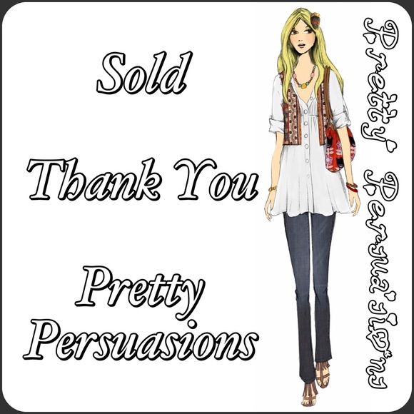 Pretty Persuasions Tops - SOLD OUT 🌻NWT Split Lace Inset Short Sleeve Top