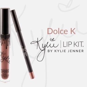 Kylie Lip Kit in Dolce K