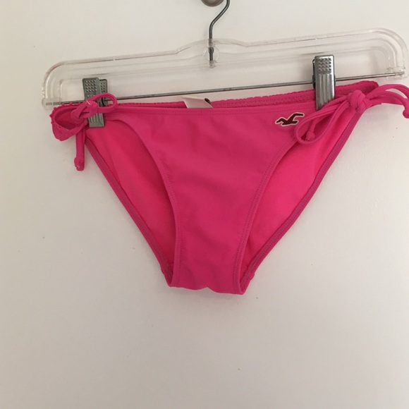 Side tie bikini bottom