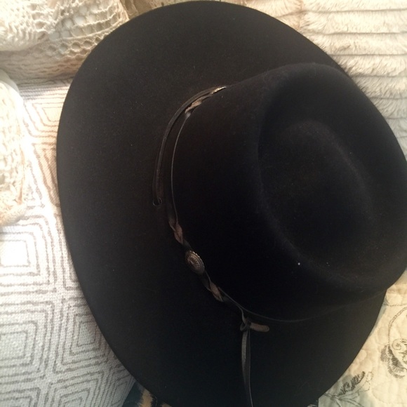 Black cowboy/cowgirl suede from Australia HQuality