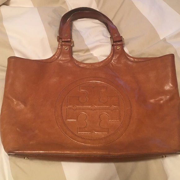 Tory Burch Handbags - Tory Burch Bombe Bag