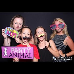 Meet your Posher, Madeline