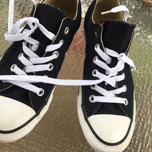 Black converse
