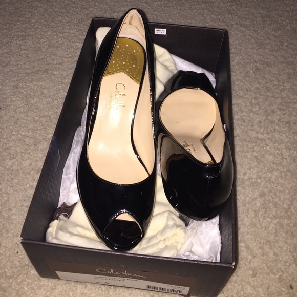 Cole Haan Carma Ot Air Pump Black Patent Leather