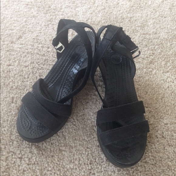 crocs wedge black 11382