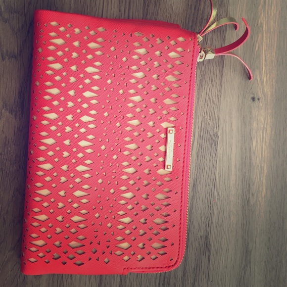 NEW: Stella & Dot Clutch