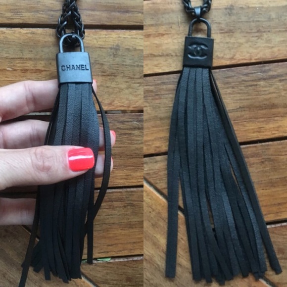 SOLD‼️‼️ 🆕 Fringe Necklace