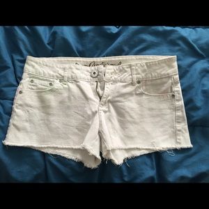 White candies shorts size 9