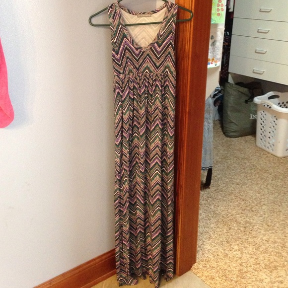 Loveappella maternity maxi dress