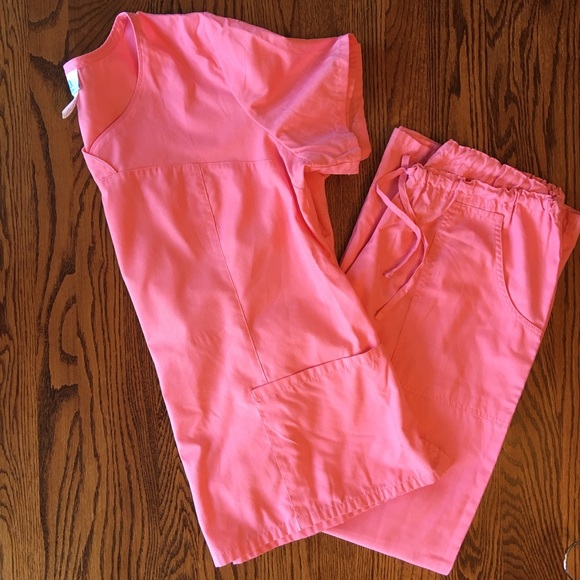 SB scrub set