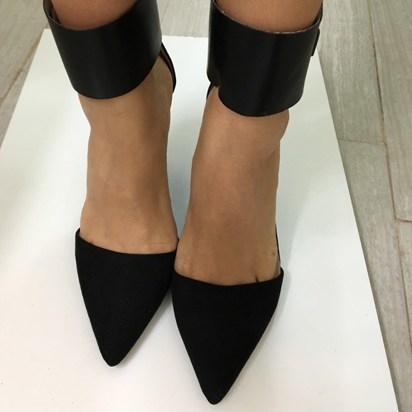 Black Zara heels