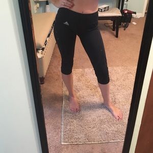 Adidas Capri climalite. Size S