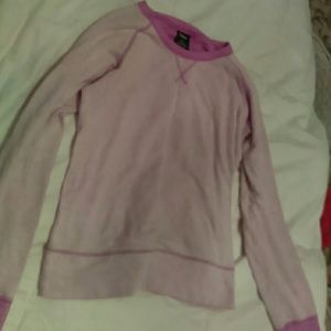 Rebock sweatshirt never worn in great condition