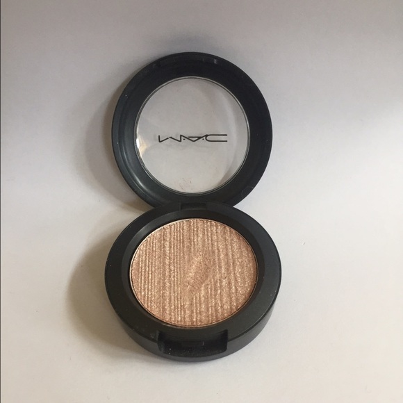 Mac limited edition Metal X Cream Shadow