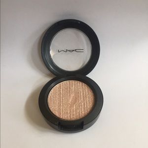 Mac limited edition Metal X Cream Shadow