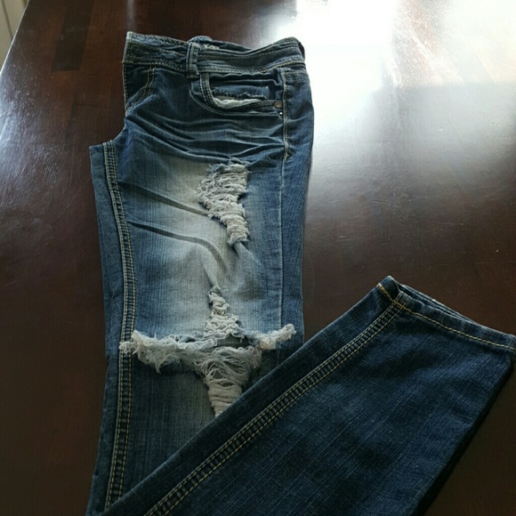 Almost famous skinny jeans size 3