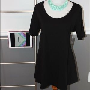 LuLaRoe perfect T size L