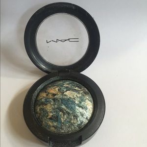 MAC limited edition Mineralize Eye Shadow: Ether