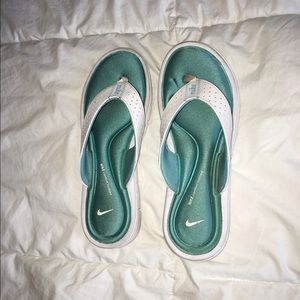Flip flops