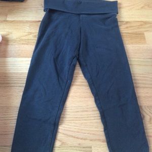 Black PINK yoga crop leggings