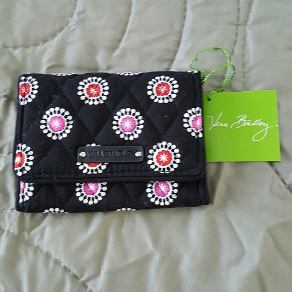 NWT VB Petit Trifold Wallet