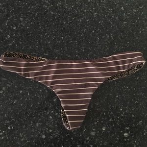 ACACIA HOOKIPA BOTTOM IN STRIPED FIG