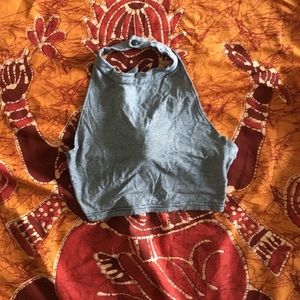 Crop bow tie in back