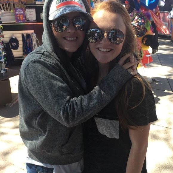 Meet your Posher, Samantha