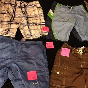 4 pairs of swimming trunks