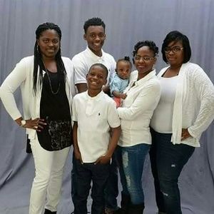 Meet your Posher, Joyce