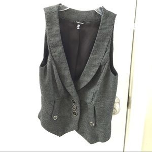Maurice's vest