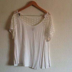 Tulip Back Crochet Sleeved Top