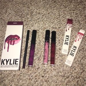 KOURT K lip kit + two (unauthentic) singles