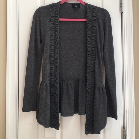 Gray cardigan with gathered waist