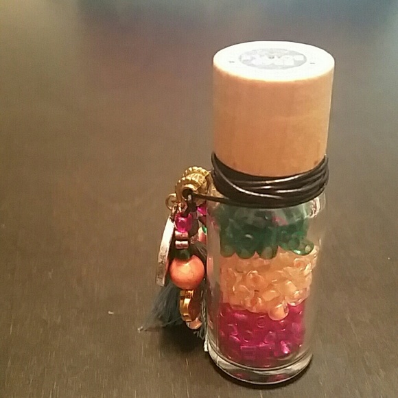 Final markdown bead bottle - Picture 2 of 4