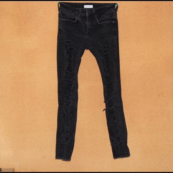 Ripped Zara jeans black