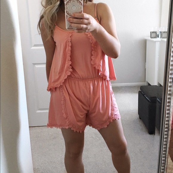 Christmas Sale! Pink Romper - Picture 2 of 2