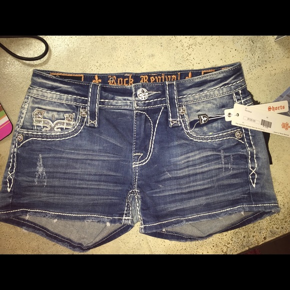 Rock Revival Ena Shorts. SOLD