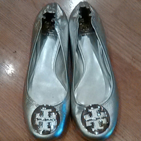 Tory Burch  silver flats