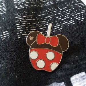 hidden mickey pins minnie mouse caramel apple